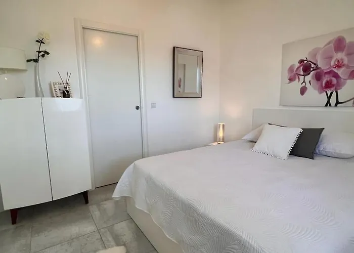 Apartment 4 Pers Vue Sur La Baie De Santa Giulia *